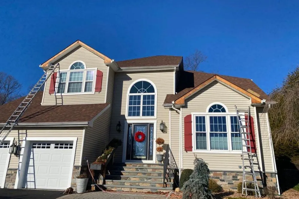 Slide of Deluxe Construction