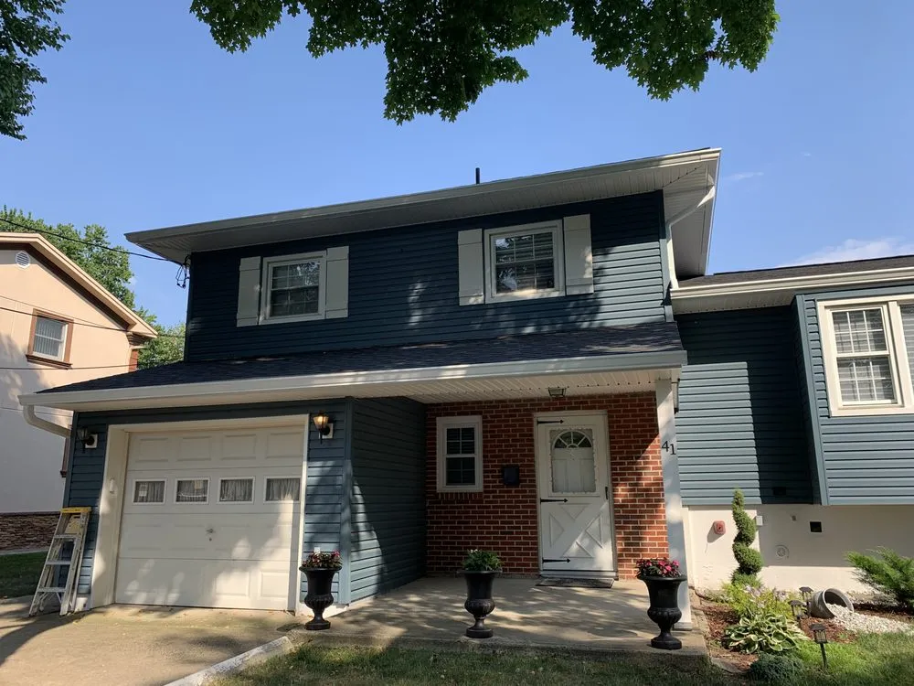 Slide of DEM Solutions