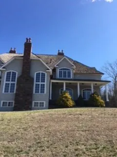 Slide of Demetrius Pettway Roofing