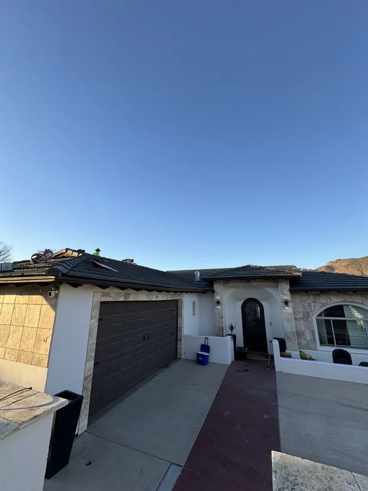 Slide of Denali Roofing