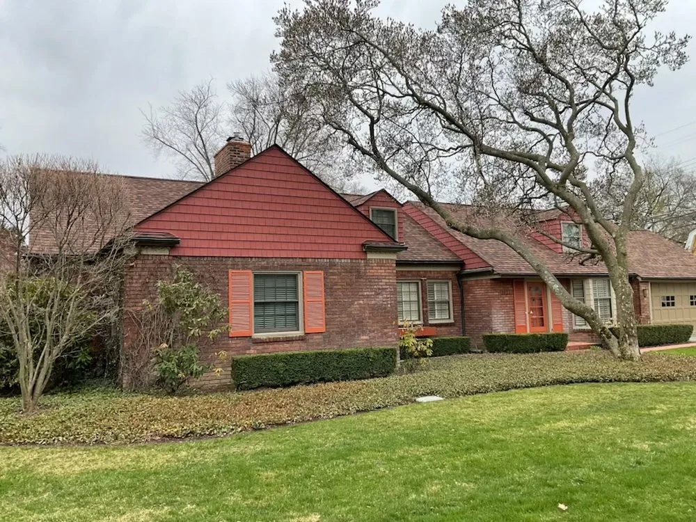 Slide of Dennis Robert Roofing