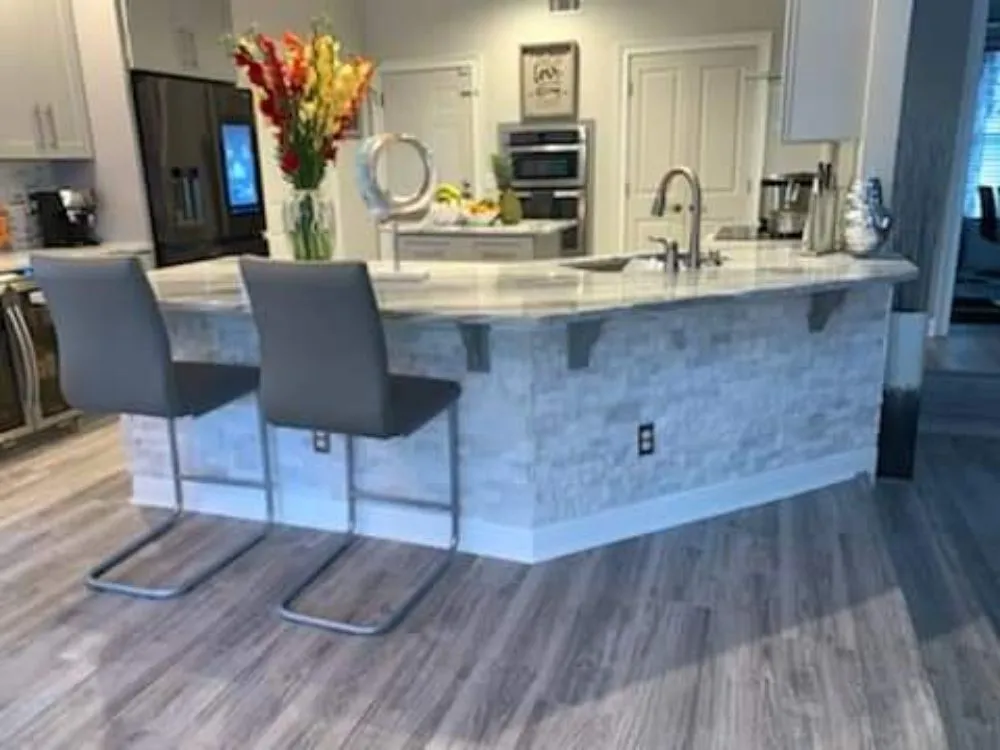 Slide of Der Friseur