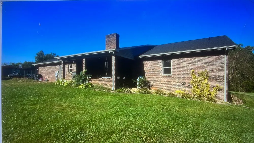 Slide of Der Homes Improvements