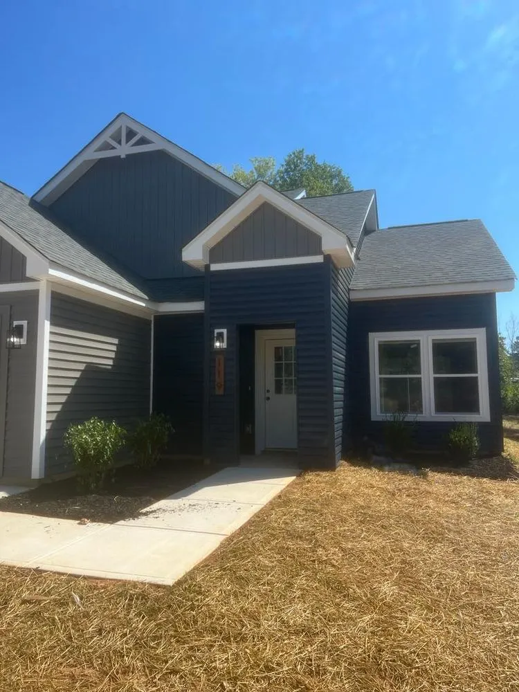 Slide of Der Homes Improvements