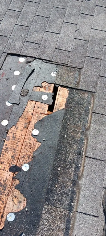 Slide of Deras Roofing & Remodelacio