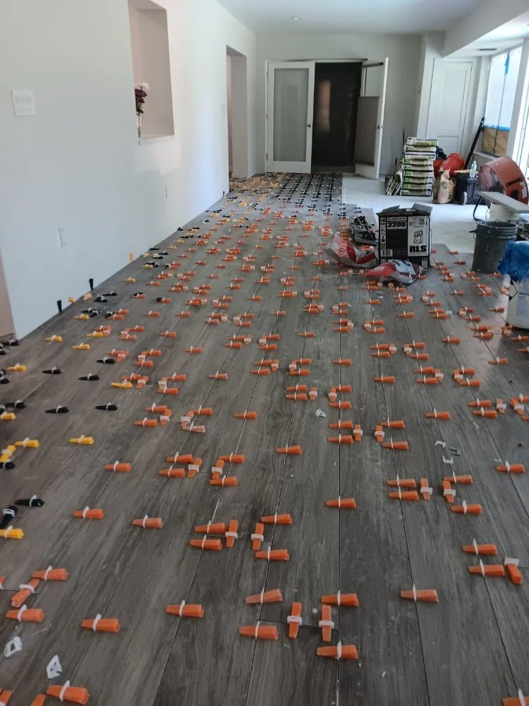 Slide of Deras Roofing & Remodelacio