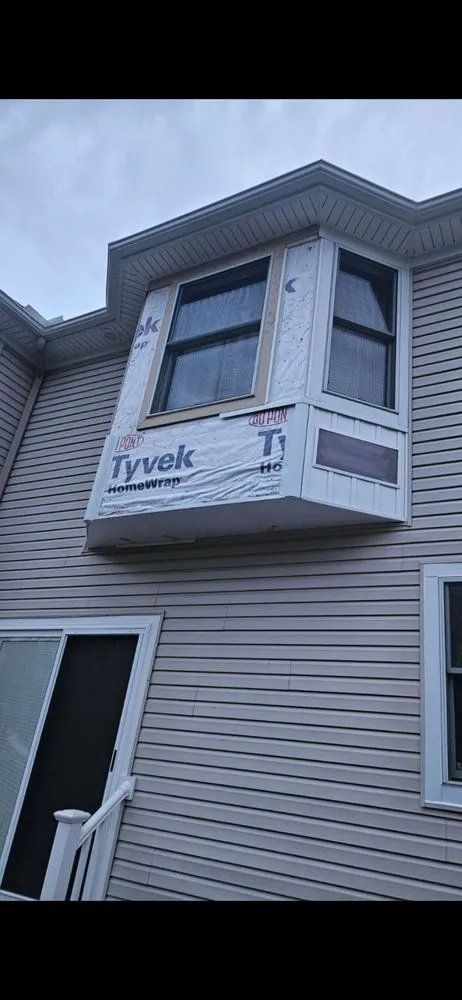 Slide of Derek Collins Home Improvement