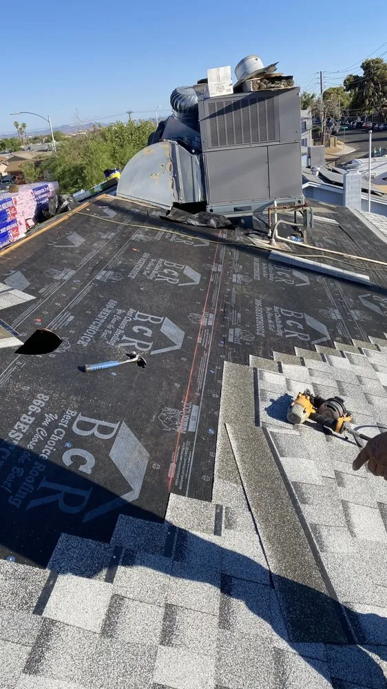 Slide of Derick Roofing and Landscaping