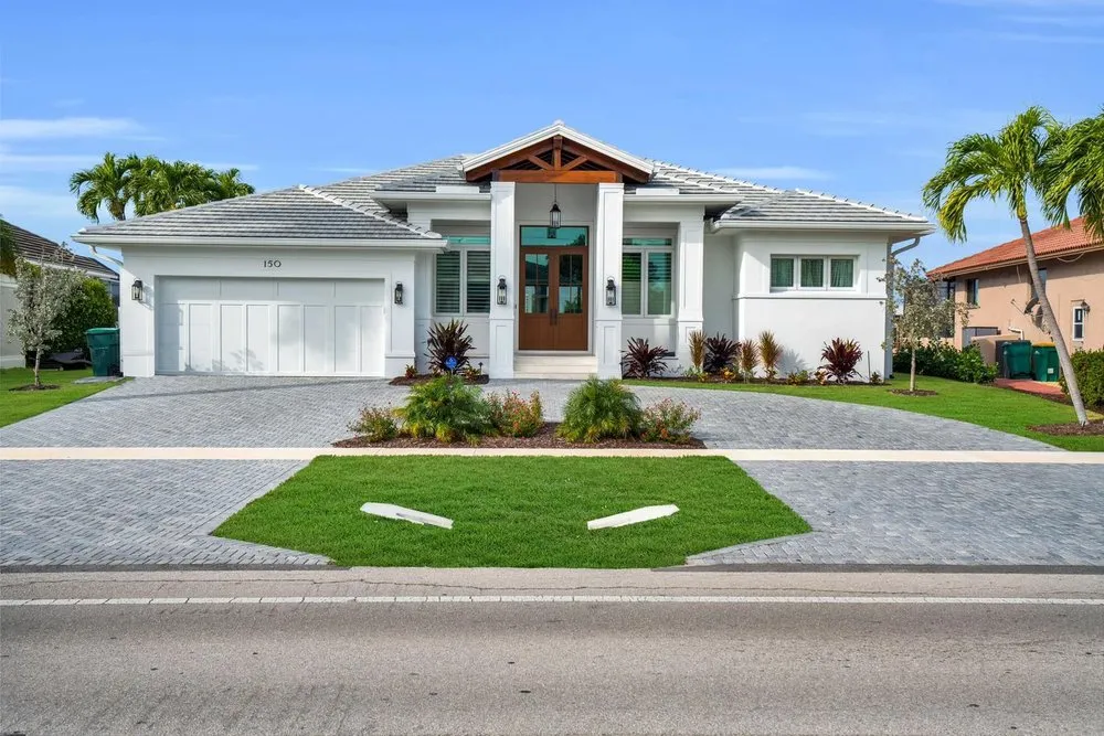 Slide of DERO Roofing