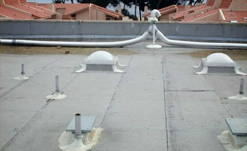 Slide of Derrick's Roofing