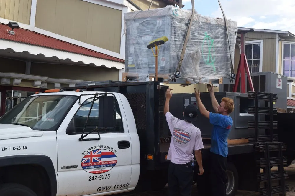 Slide of Des Tobin Custom Sheet Metal