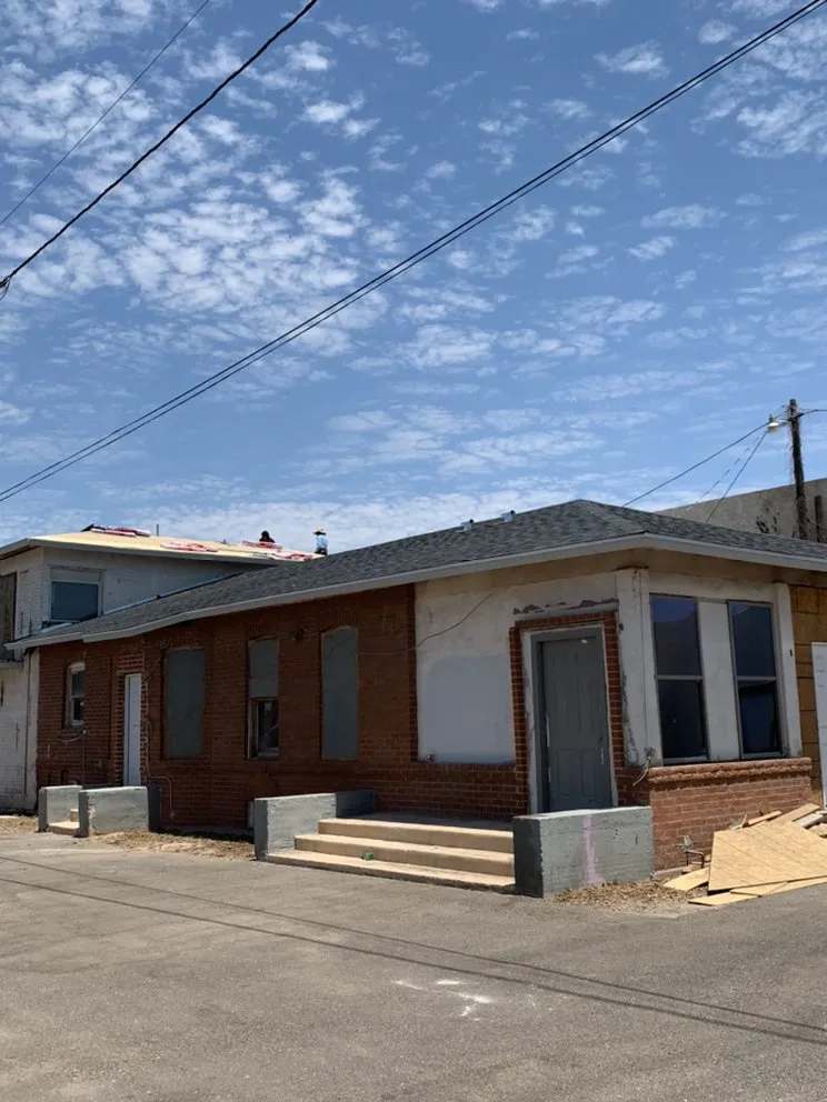 Slide of Desert Eagle Painting & Roofing