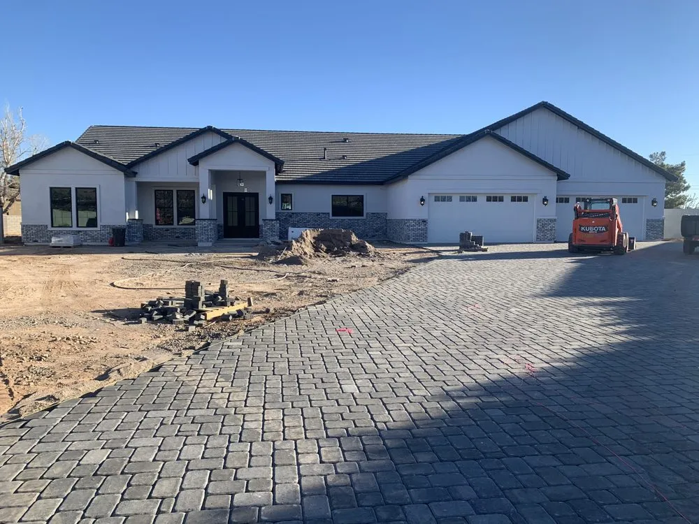 Slide of Desert State Roofing