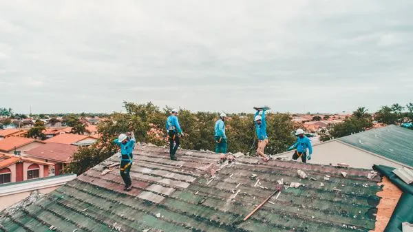 Design Builder Roofs Logo