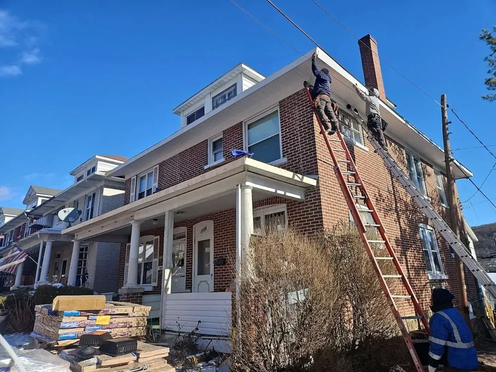 Slide of Detroit Roofers
