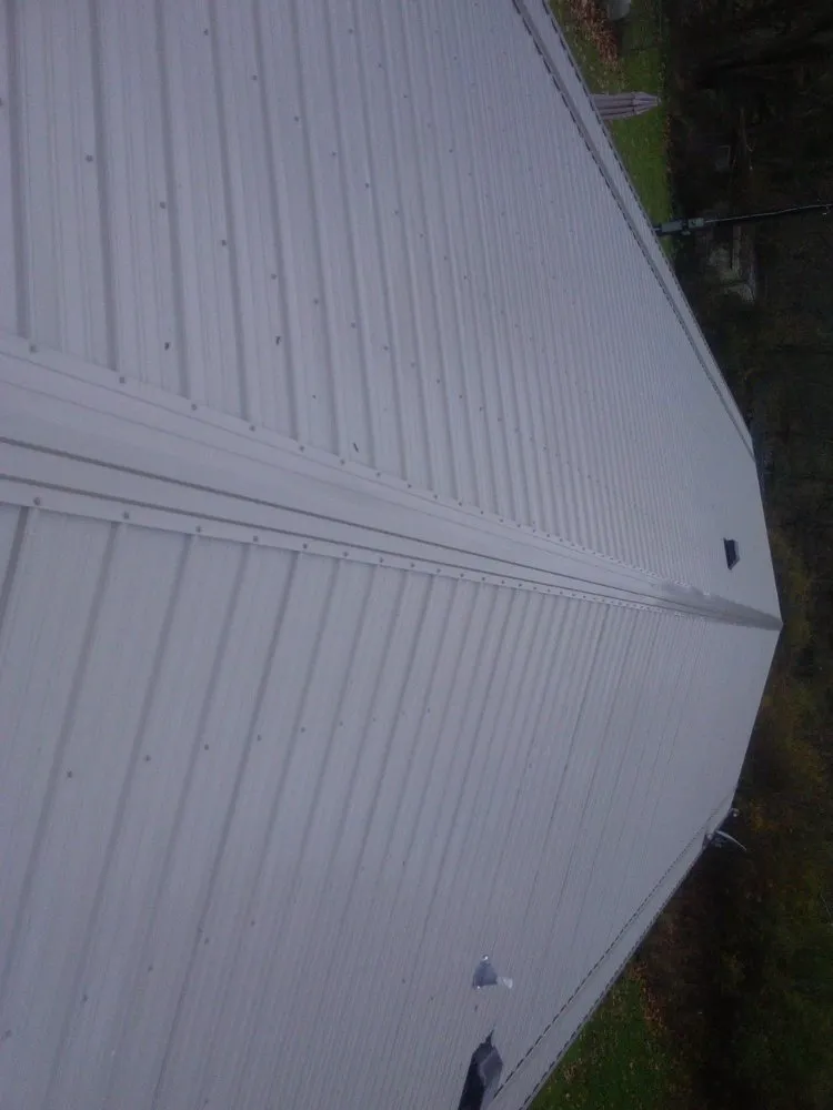 Trusted residential roofing service experts serving Mechanicstown, OH - Detweiler Roofing and Decking