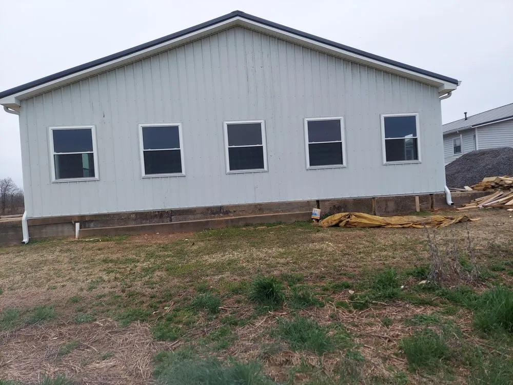 Slide of Devine Roofing & Construction