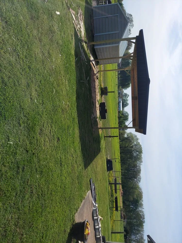 Slide of Devine Roofing & Construction