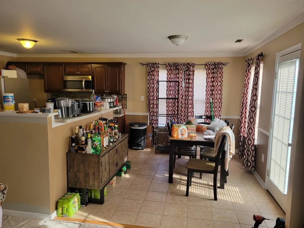 Slide of Devon Noland Contracting