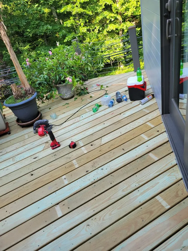 Slide of Devon Noland Contracting