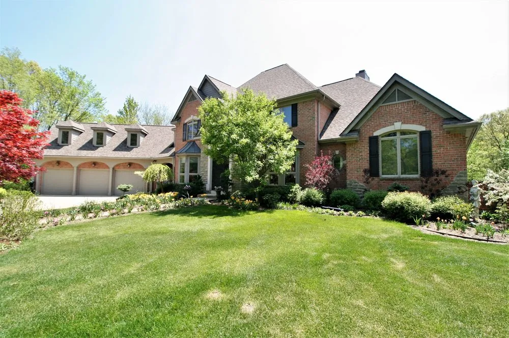 Slide of Dexter Roof