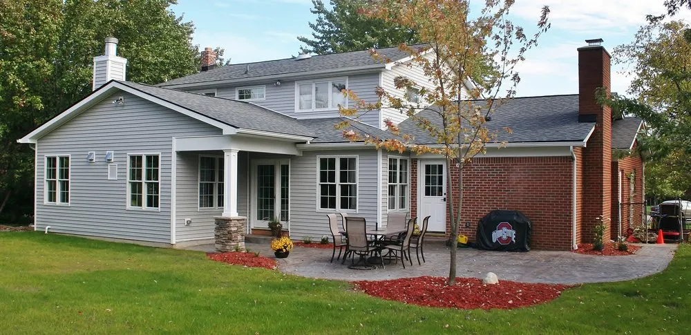 Slide of Dexter Roof