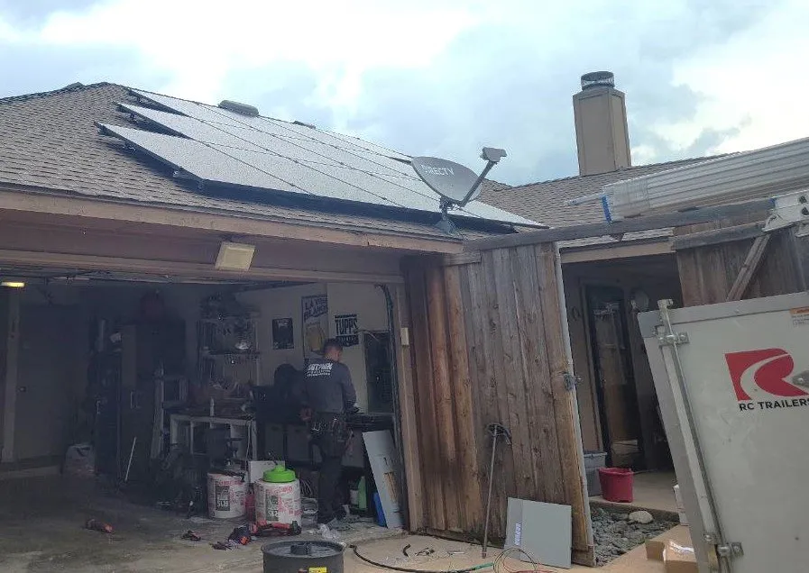 Slide of DFW Solar and Roofing