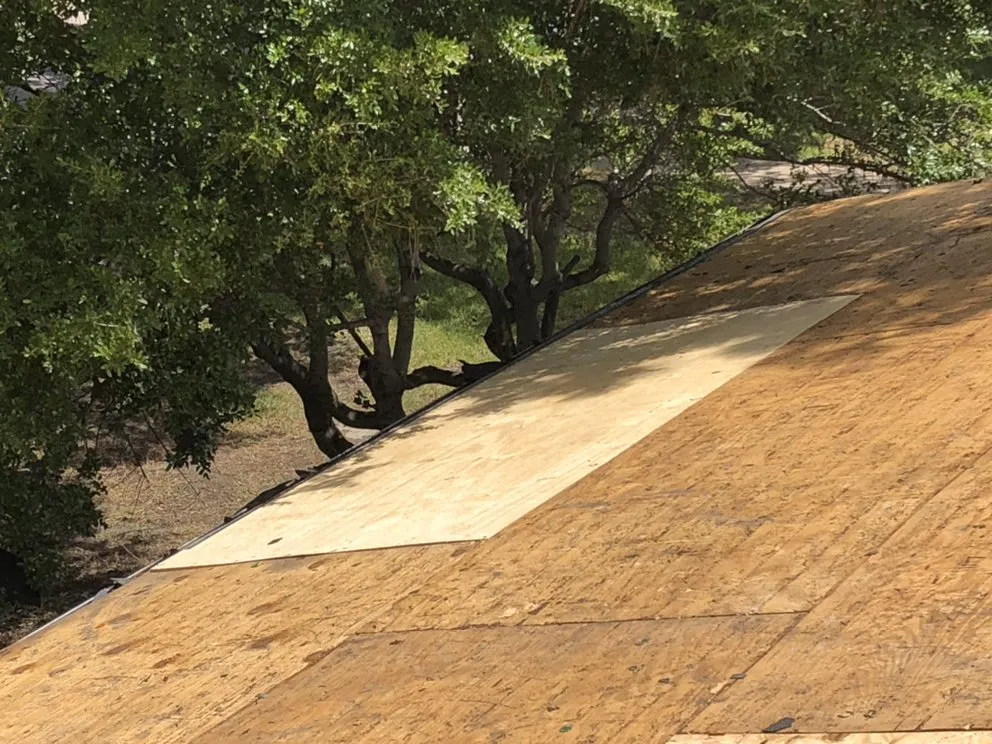 Slide of DFW Star Roofing