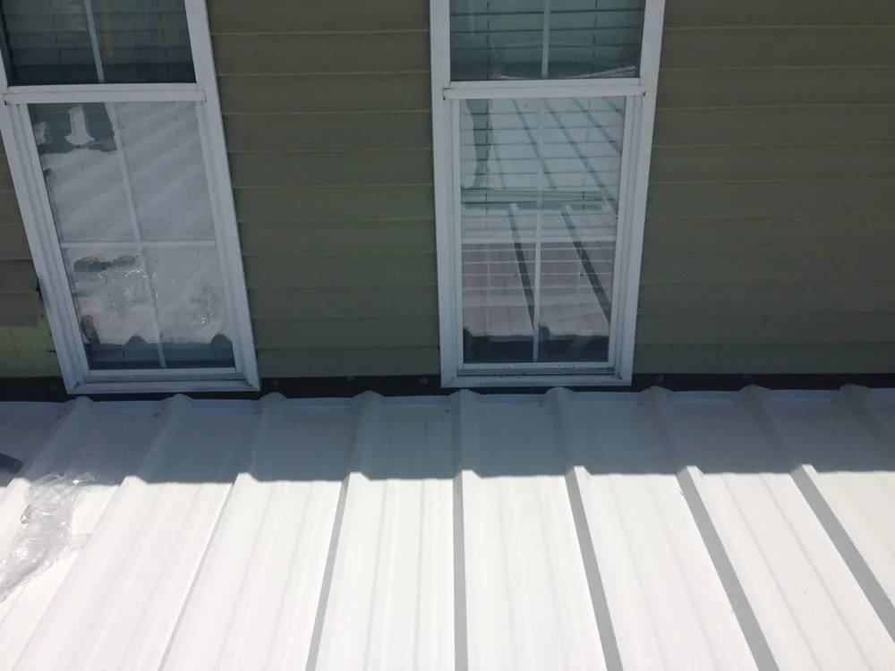 Slide of DG Diaz Roofing Services of New Orleans