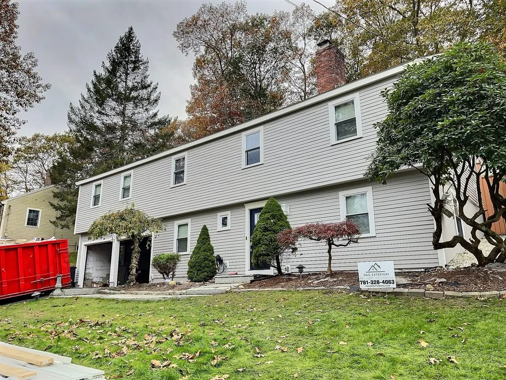 Slide of D&G Exteriors