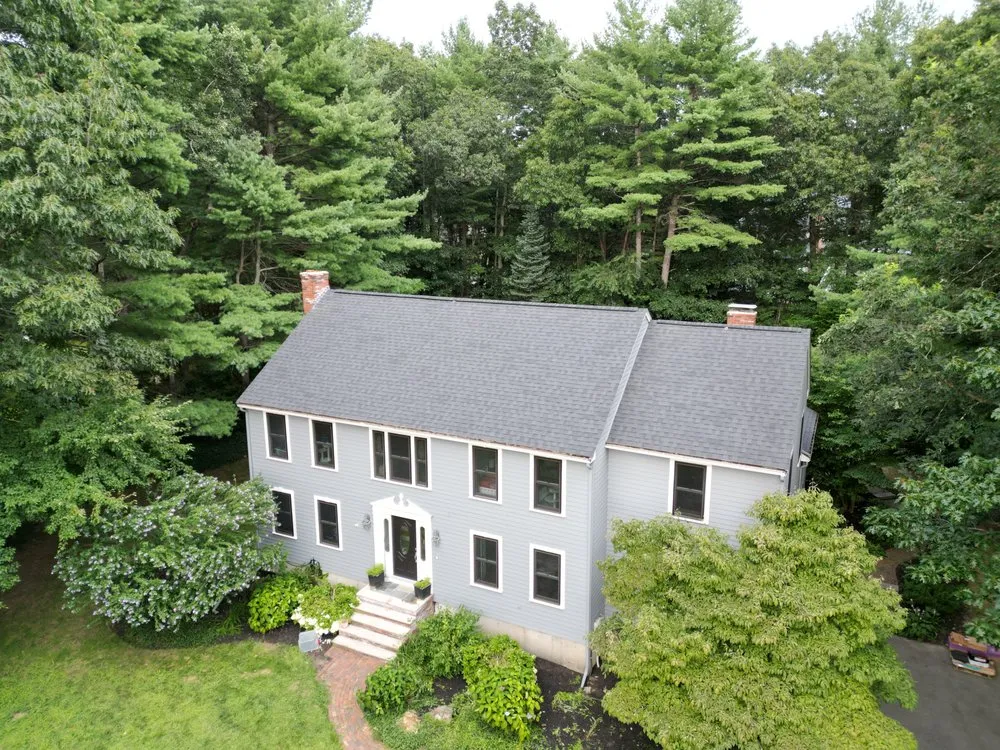 Slide of D&G Exteriors