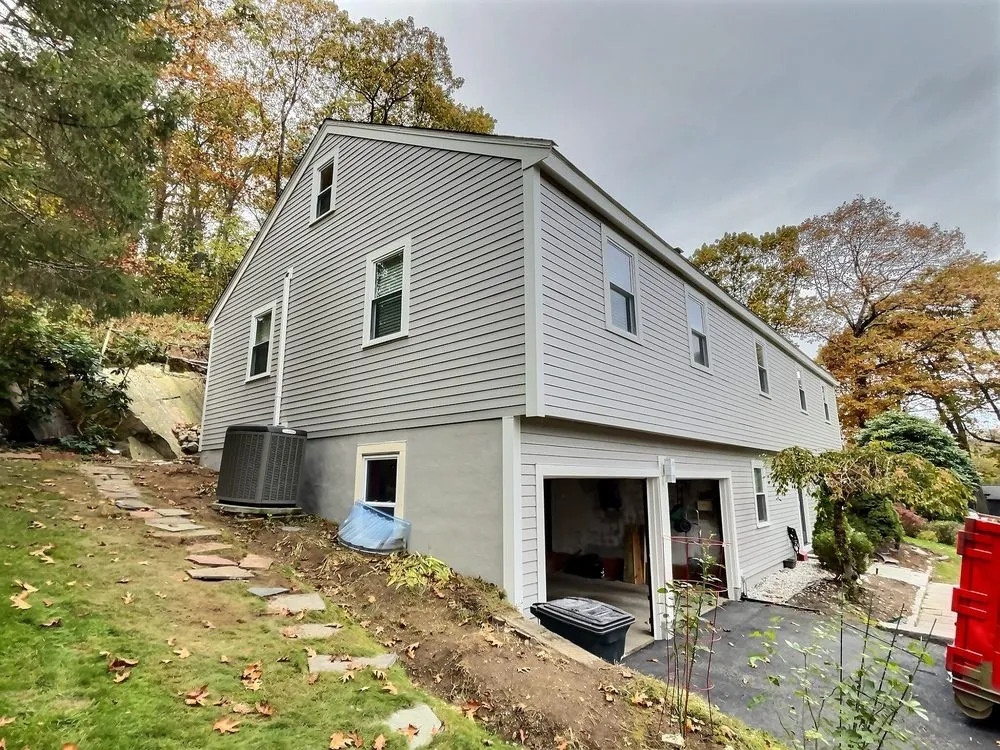 Slide of D&G Exteriors