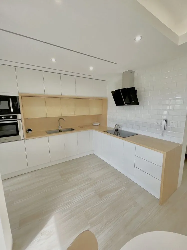 Slide of D&G Remodeling