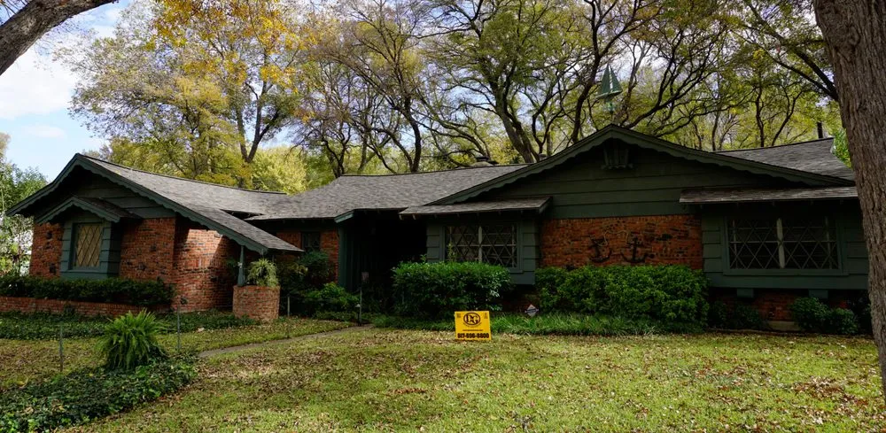 Slide of D&G Roof Systems