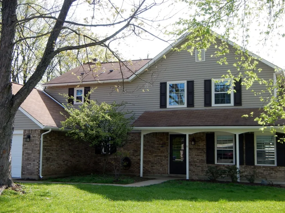 Slide of D&G Roofing & Restoration