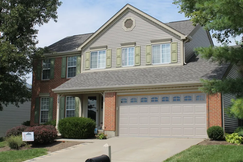 Slide of D&G Roofing & Restoration