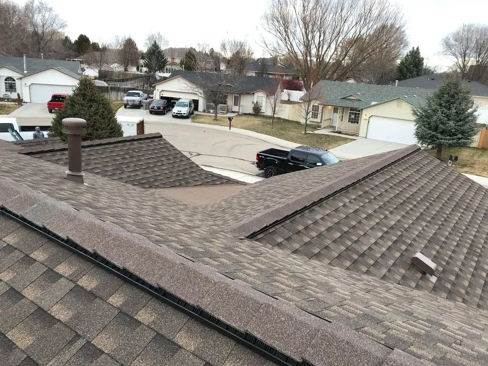 Slide of D&G Roofing