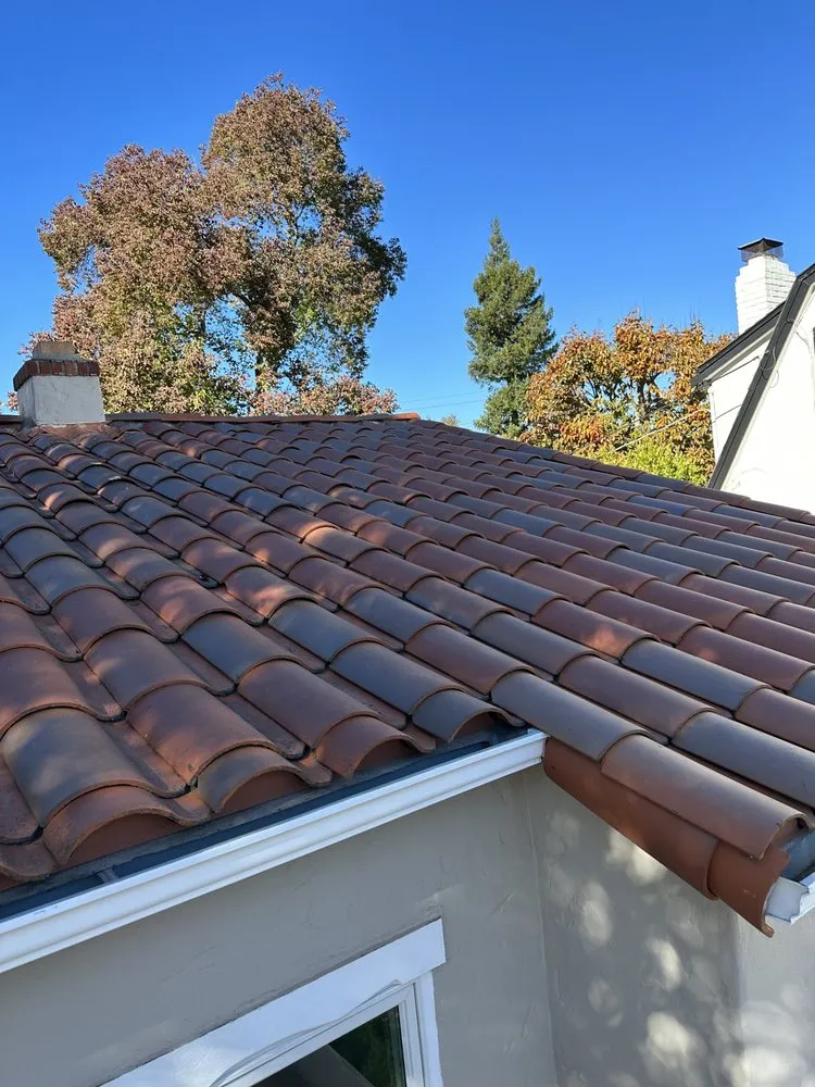 Slide of DG Roofing