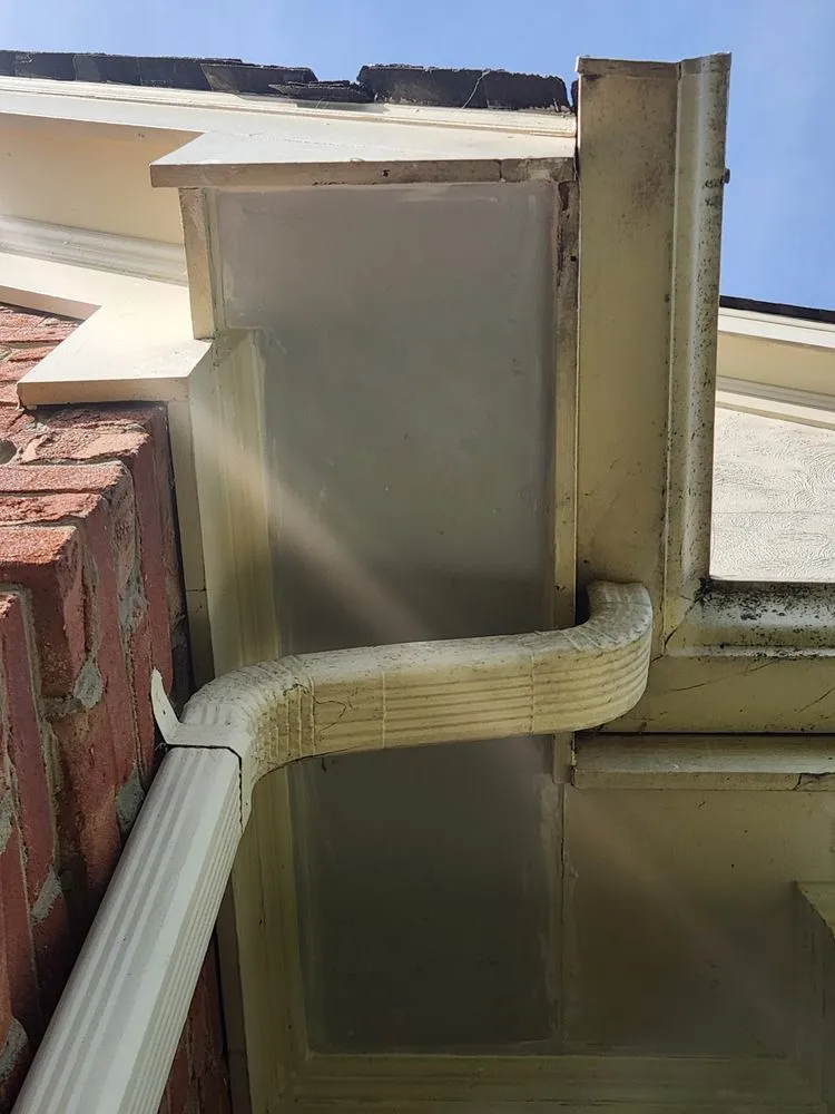 Slide of DGM Roofing