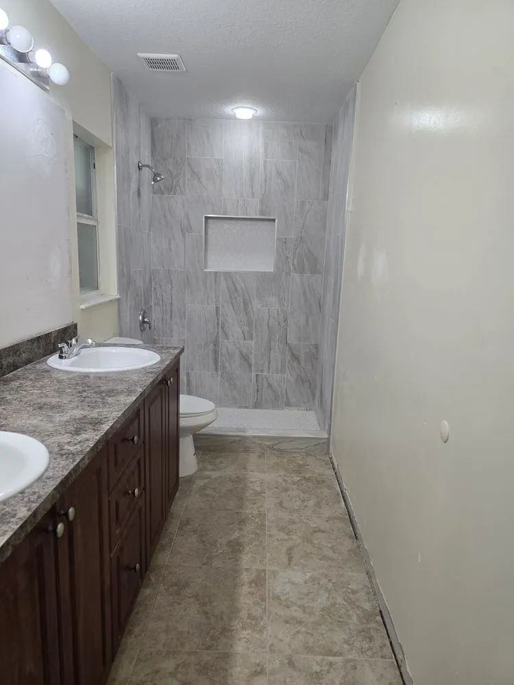 Slide of D&H Kraft Construction