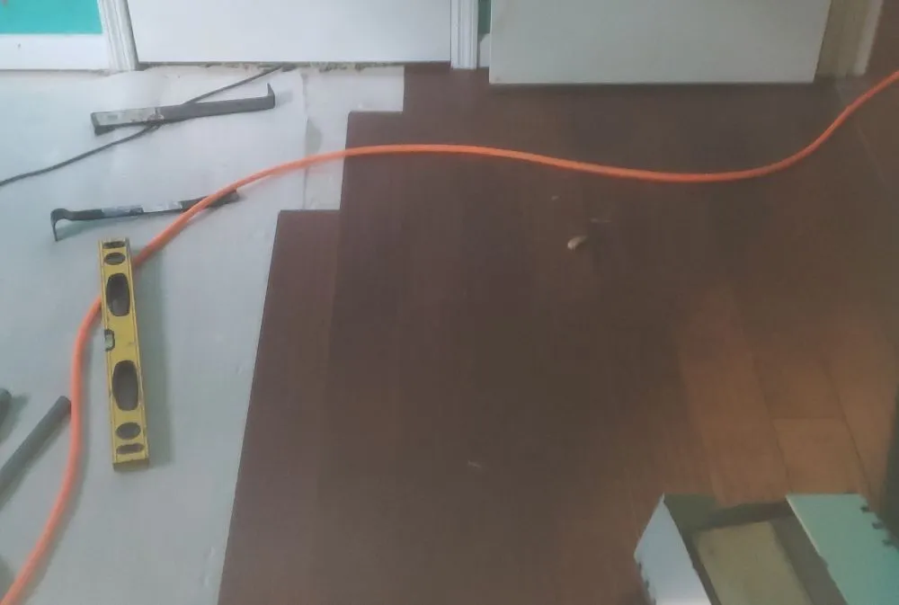 Slide of Dhicontracting