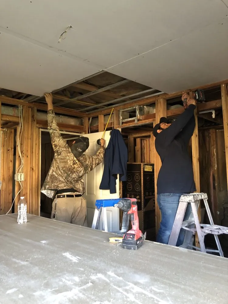 Slide of D&I Construction