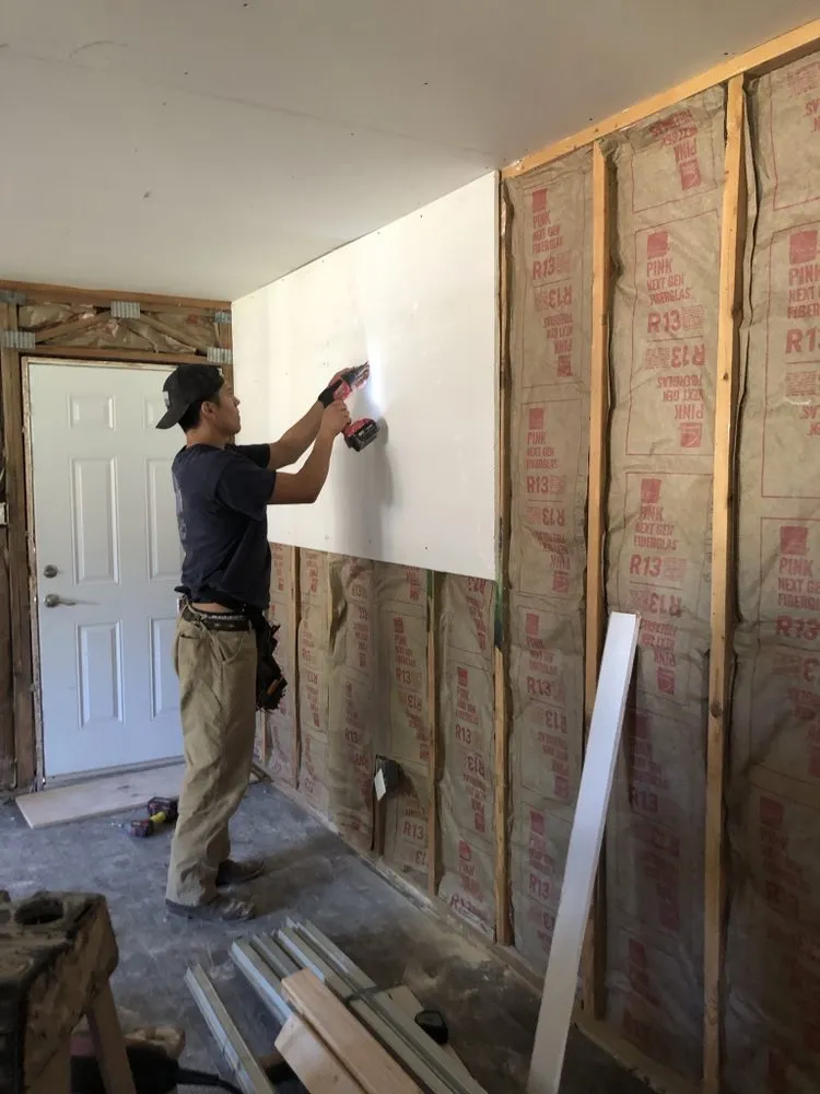 Slide of D&I Construction