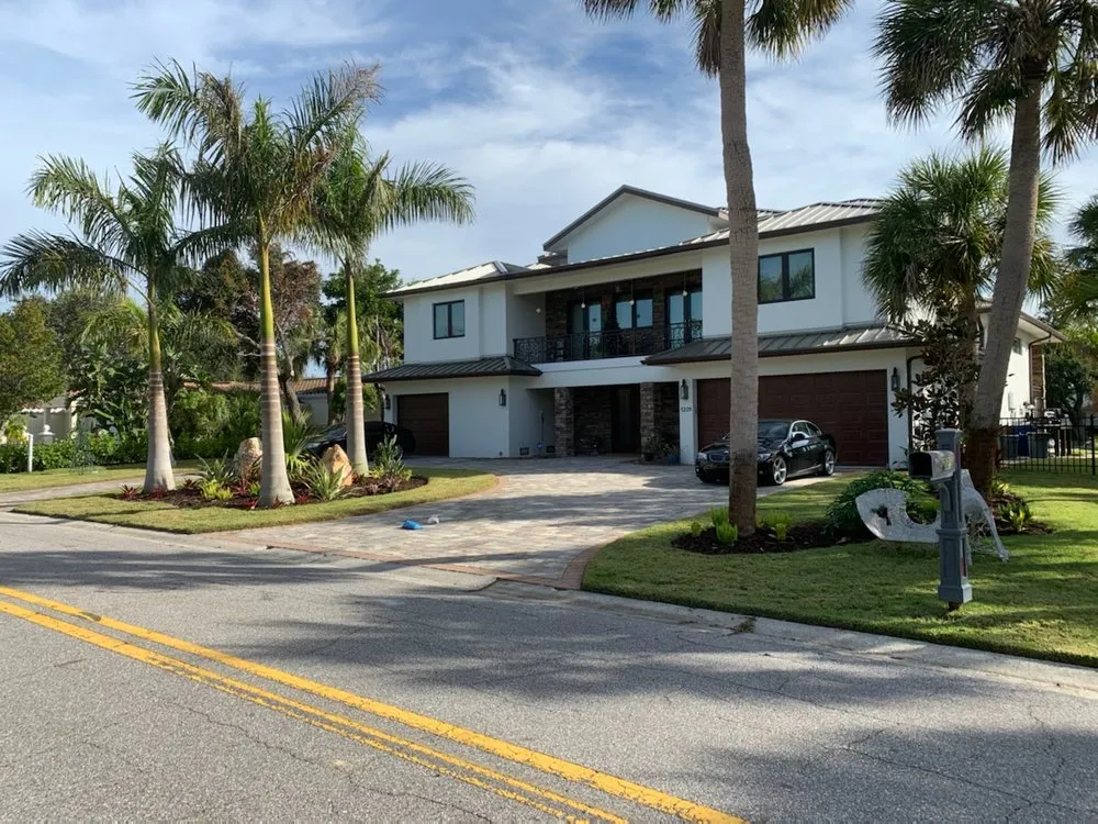 Slide of Di Pasqua Construction