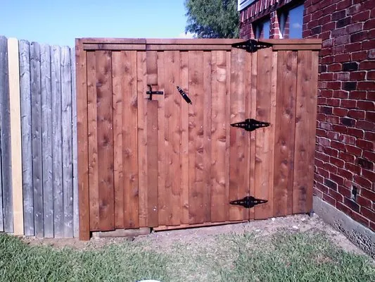 Dial One Collin Creek Roof Service Logo