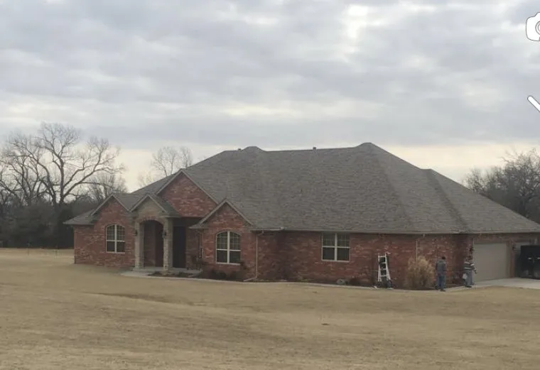 Professional residential roofing service in Oktaha, OK - Diamond B Roofing & Construction