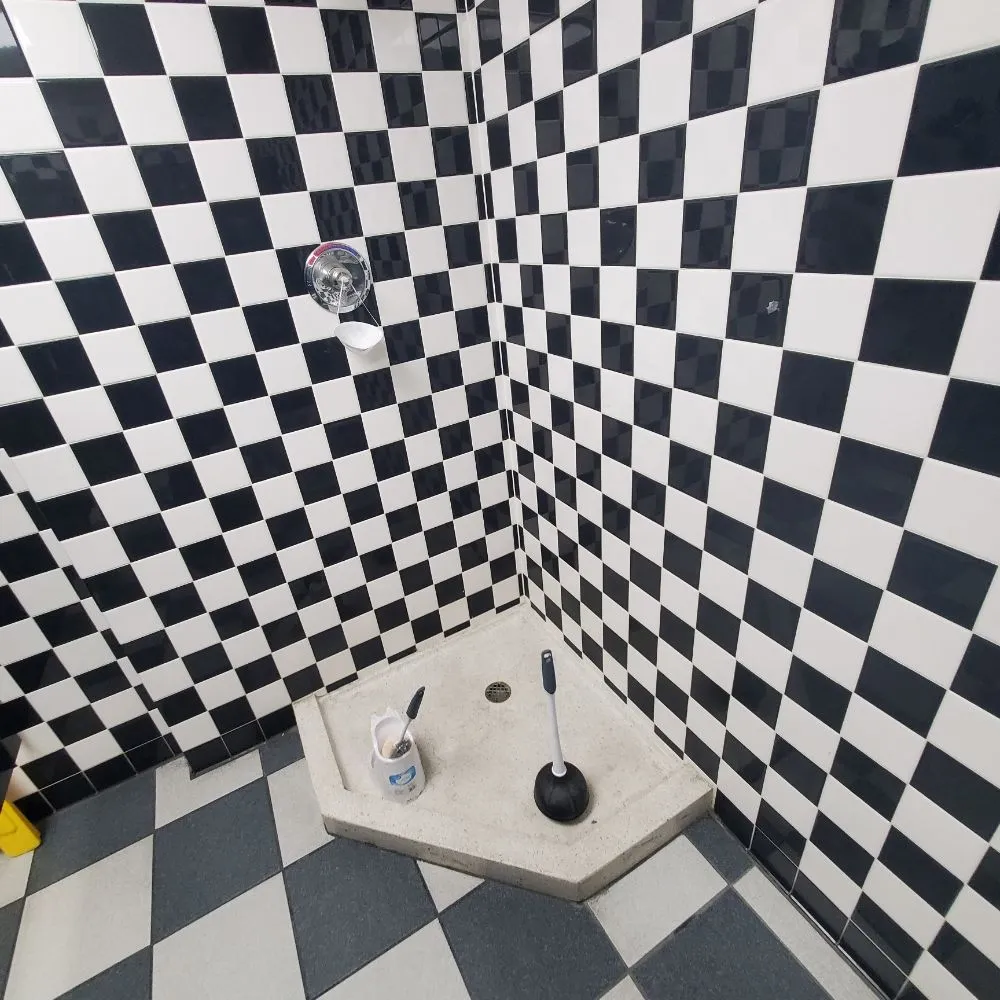 Slide of Diamond Construction & Roofing