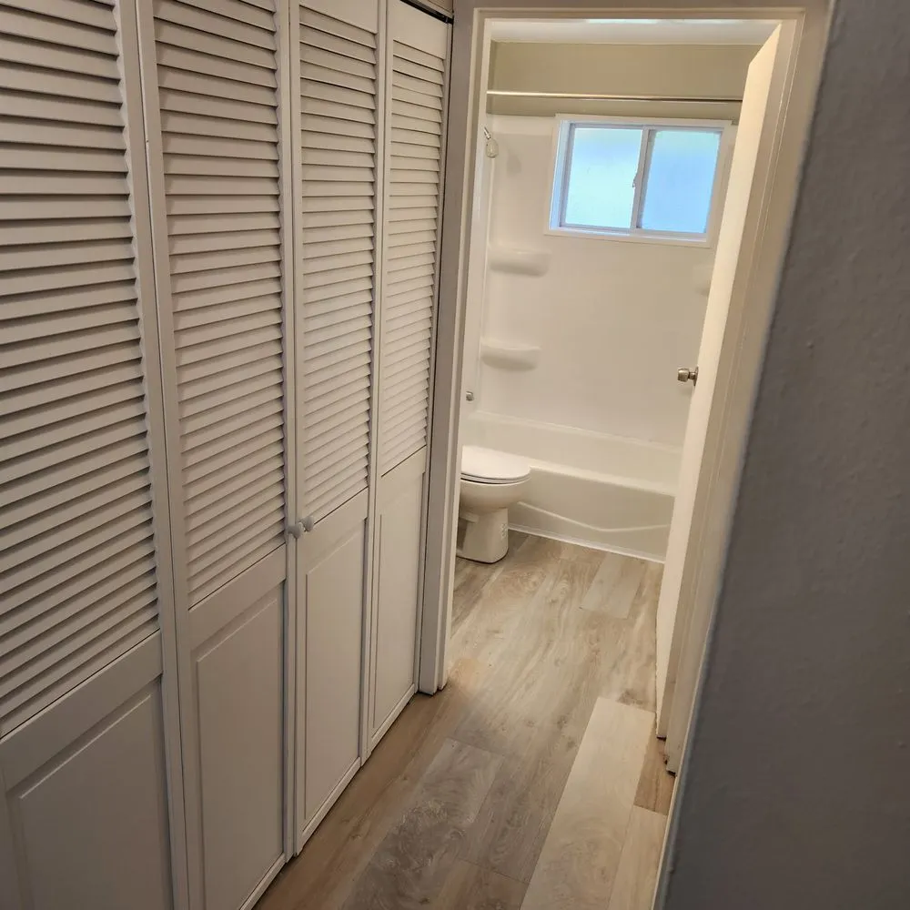 Slide of Diamond Custom Creations