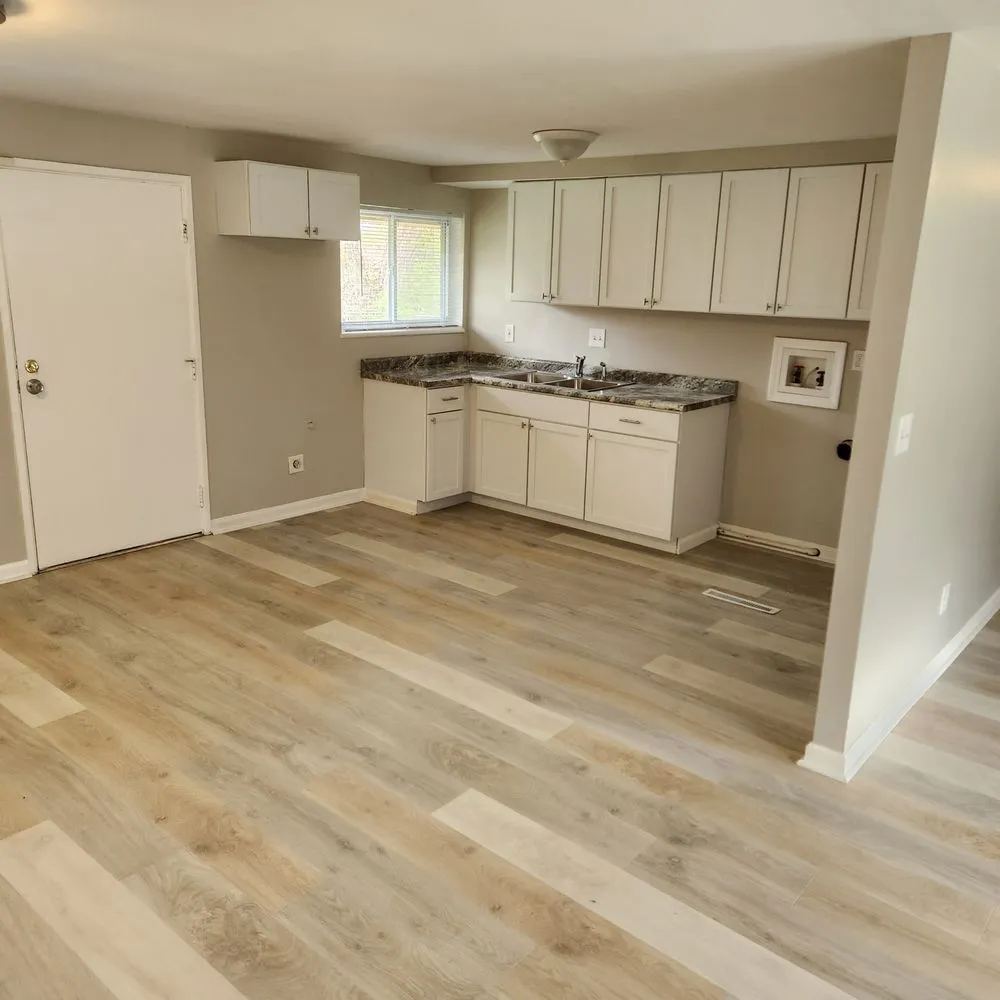 Slide of Diamond Custom Creations