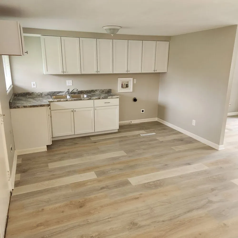 Slide of Diamond Custom Creations